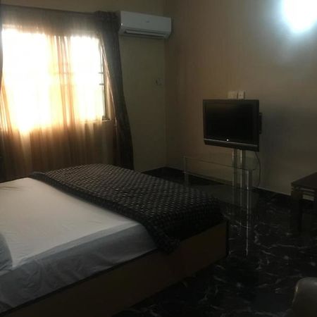 Bucker'S Palace Hotel Sangotedo Экстерьер фото