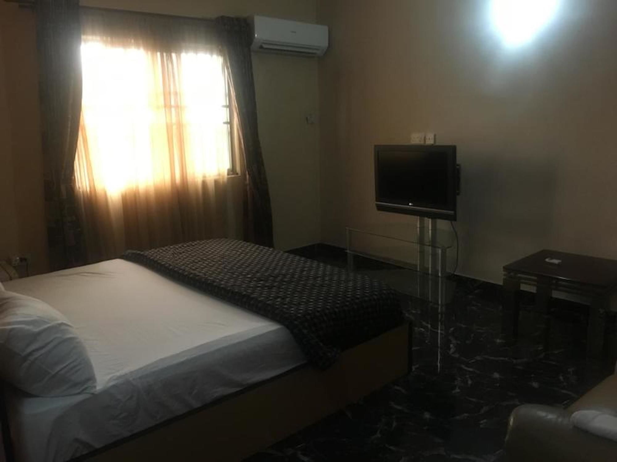 Bucker'S Palace Hotel Sangotedo Экстерьер фото